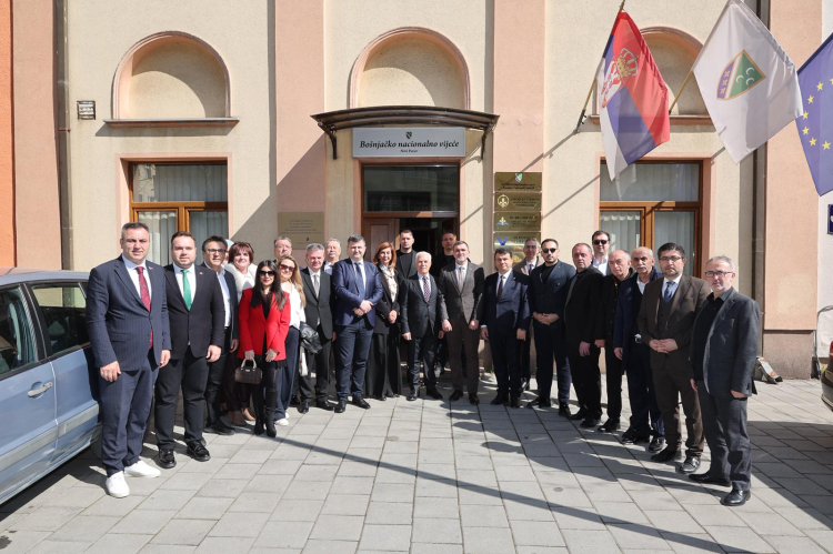 Bursa Büyükşehir’den Priyepolye’ye Ramazan ziyareti-Bursa Hayat-3