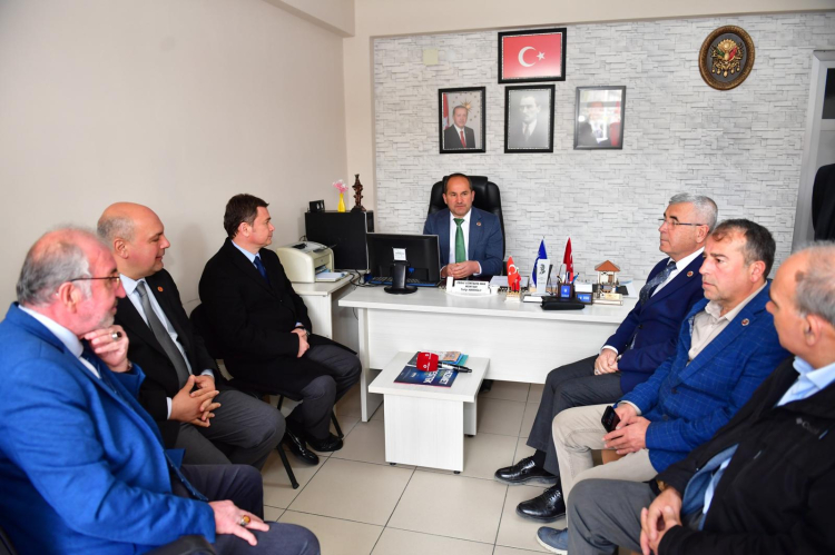 Başkan Erkan Aydın Emek Zekai Gümüşdiş sakinlerinin talepleri dinlendi - Bursa Hayat Gazetesi-3