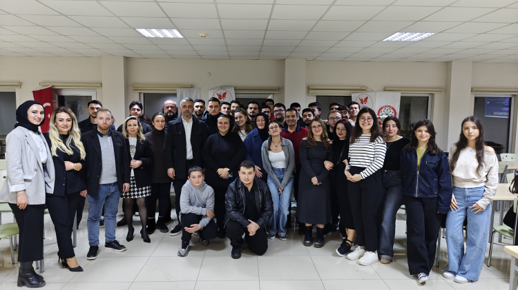 Bursa Gemlik’te üniversite öğrencileri Ramazan sofrasında buluştu - Bursa Hayat Gazetesi-3