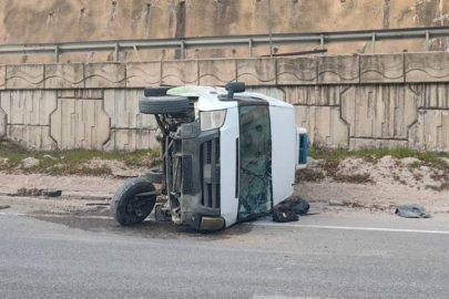 Bursa İnegöl’de trafik kazası! Minibüs takla attı