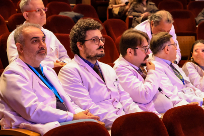 BUÜ Tıp Fakültesi’nde hekimlik onuruna özel 14 Mart kutlaması