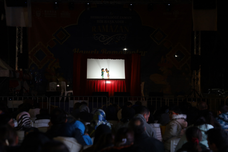 Bursa’da Ramazan Meydanı büyük ilgi görüyor!-Bursa Hayat-2