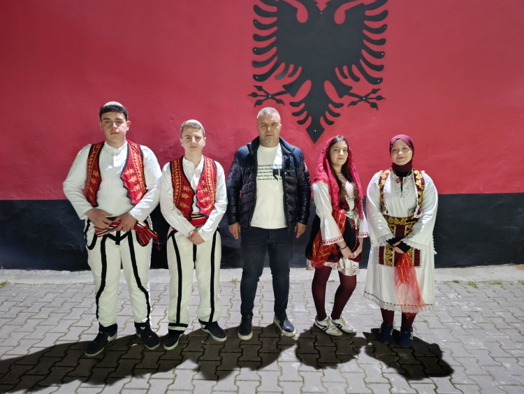 Bursa’da sahura neşeli başlangıç: 15 yıllık geleneği sürdürdüler!-Bursa Hayat-4