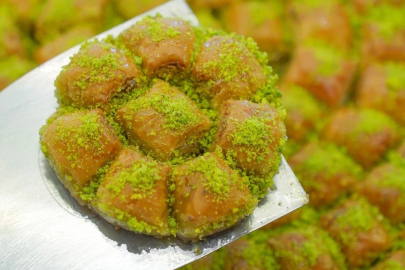 Bursa’da uzmanlardan bayram uyarısı: Tatlıda ölçüyü kaçırmayın!