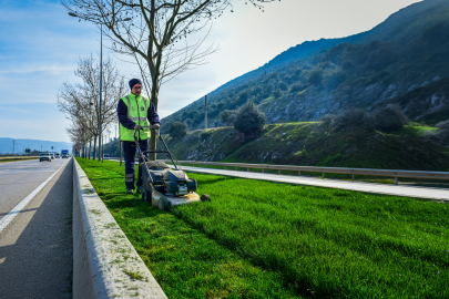Bursa’nın bulvarları yeşil dokunuşlarla yenileniyor!