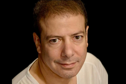 Sanat dünyasının acı kaybı: Canberk Uçucu 57 yaşında hayatını kaybetti