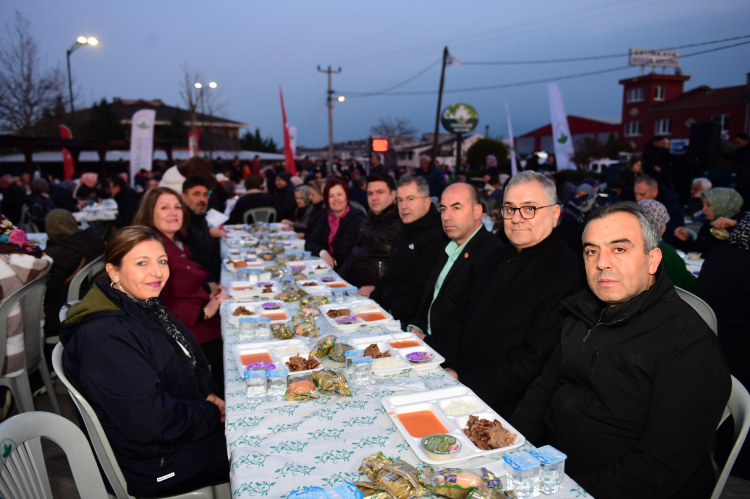 Osmangazi’de Ramazan bereketi mahallelere taşınıyor-Bursa Hayat-3