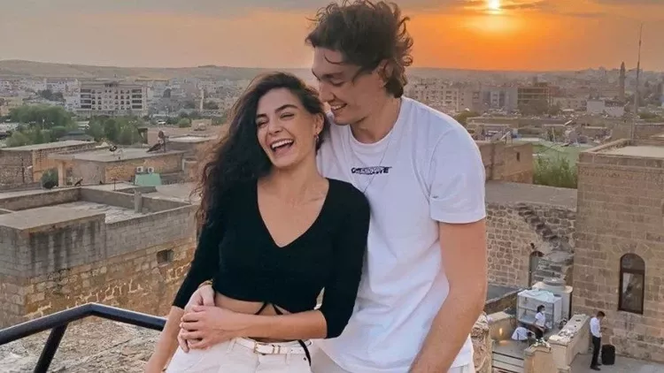 Ebru Şahin’den içten paylaşımlar: “Hiç evleneceğimi düşünmüyordum”-Bursa Hayat-2