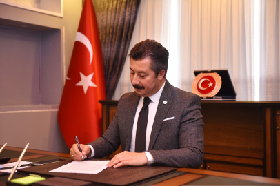 Başkan Ercan Özel, Kadir Gecesi mesajı: “Birlik, dayanışma ve kardeşlik vurgusu”