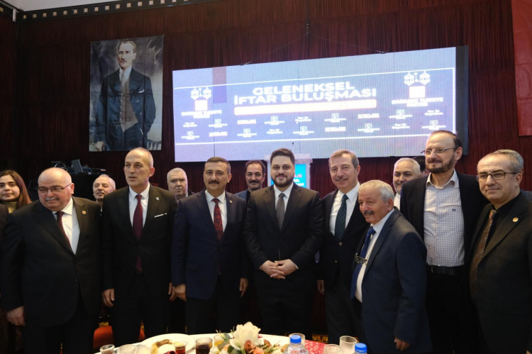 BTP lideri Hüseyin Baş Bursa’da partisinin iftar programında konuştu - Bursa Hayat Gazetesi-4