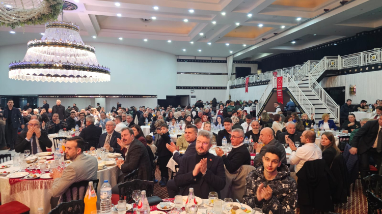 BTP lideri Hüseyin Baş Bursa’da partisinin iftar programında konuştu - Bursa Hayat Gazetesi-3