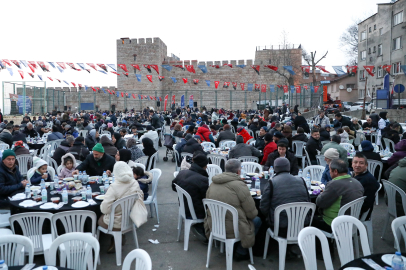 Bursa’nın dört bir yanında Ramazan sofraları kuruluyor