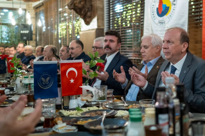 Bursa Ticaret Borsası kent protokolünü sahur sofrasında buluşturdu