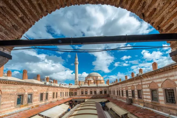 Bursa’da bayram coşkusu başlıyor! Bayram namazı saat kaçta olacak?-Bursa Hayat-2