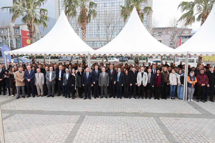 Bursa'da bayram heyecanı: Büyükşehir ailesi bayramlaşmak için bir arada - Bursa Hayat Gazetesi-4