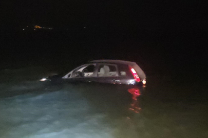 Bursa’da otomobil İznik Gölü’ne düştü!