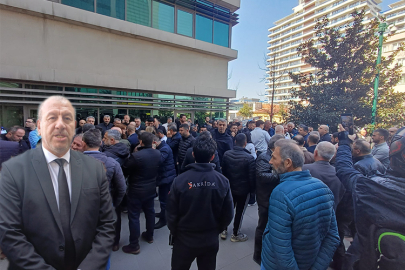 Bursa’da özel halk otobüsçüleri isyanda! Belediye önünde haklarını istediler