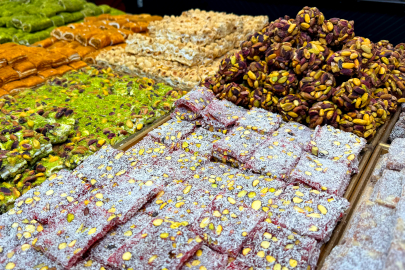 Bayram yaklaşırken lokum ve şeker tezgahlarında hareketlilik!