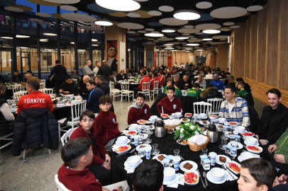 Osmangazi Belediyesi amatör spor camiasını iftarda buluşturdu