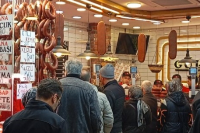 Bursa’da bayram sofrası telaşı: Kasaplarda et kuyruğu başladı