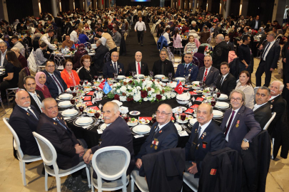 Başkan Bozbey, şehit aileleri ve gazilerle iftarda buluştu