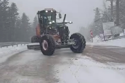 Bursa’da bayram günü Uludağ’a kar sürprizi