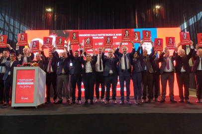 Bursa’da CHP üyeleri bayramlaşma programında buluştu