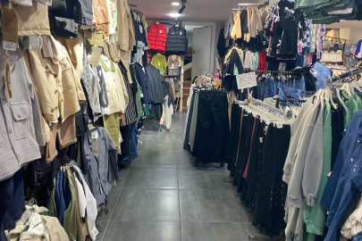 Bursa’da mağazada pes dedirten hırsızlık!