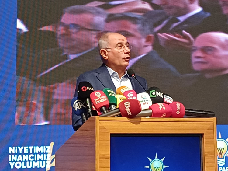 AK Parti Bursa teşkilatı bayramın ilk gününde bir araya geldi -Bursa Hayat-3