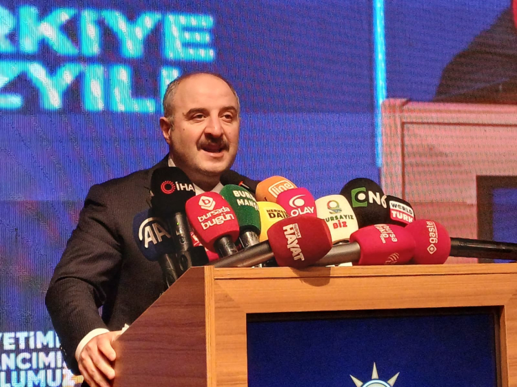 AK Parti Bursa teşkilatı bayramın ilk gününde bir araya geldi -Bursa Hayat-4