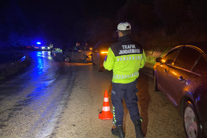 Bursa’da yağmurlu havada kaygan zemin kazaya neden oldu