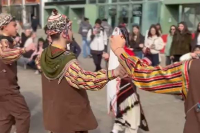 Bursa’dan 203 öğrenci bayram coşkusunu İngiltere’de yaşadı