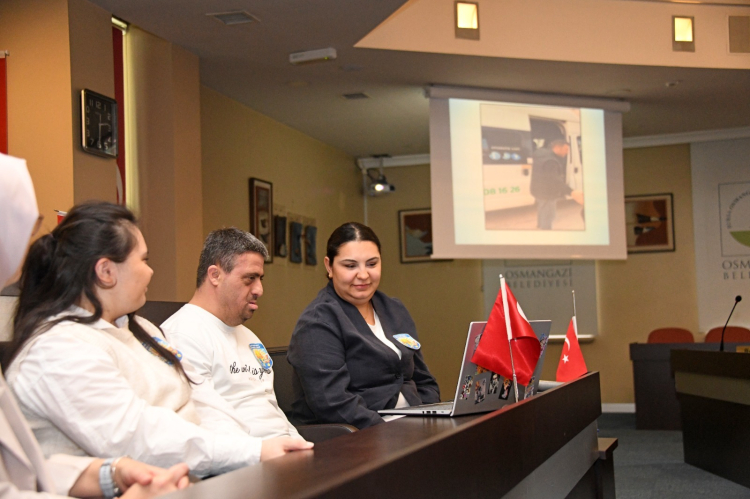Osmangazi Belediyesi down sendromlu bireylerin hayatına dokunuyor - Bursa Hayat Gazetesi-2