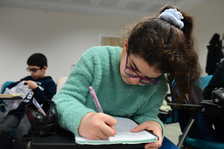 Osmangazi’de minik yazarlar yaratıcılıklarını geliştiriyor - Bursa Hayat Gazetesi-3