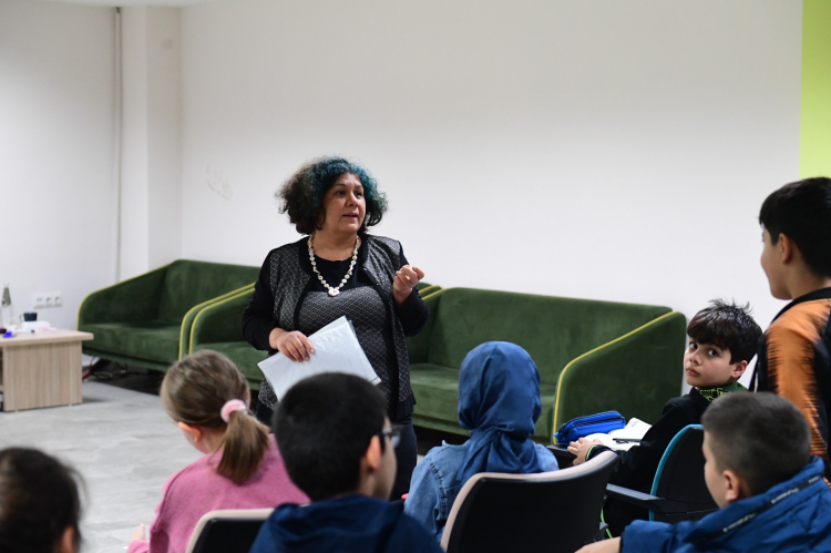 Osmangazi’de minik yazarlar yaratıcılıklarını geliştiriyor - Bursa Hayat Gazetesi-4