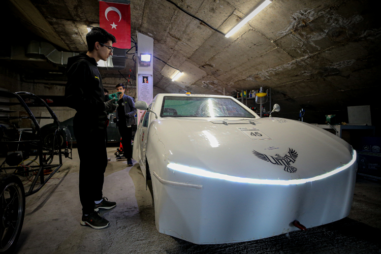 Bursa liselilerinden büyük başarı: UMAY elektrikli araçta zirveye oynuyor!-Bursa Hayat-6