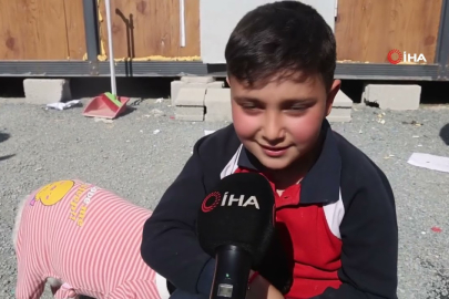 Biberonla beslenen boncuk, Hatay Çekmece’nin ilgi odağı oldu!