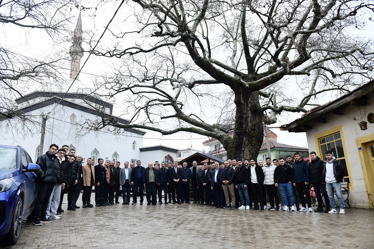 Kestel Belediye Başkanı, kırsal mahallelerde bayram sevincini paylaştı-Bursa Hayat-5