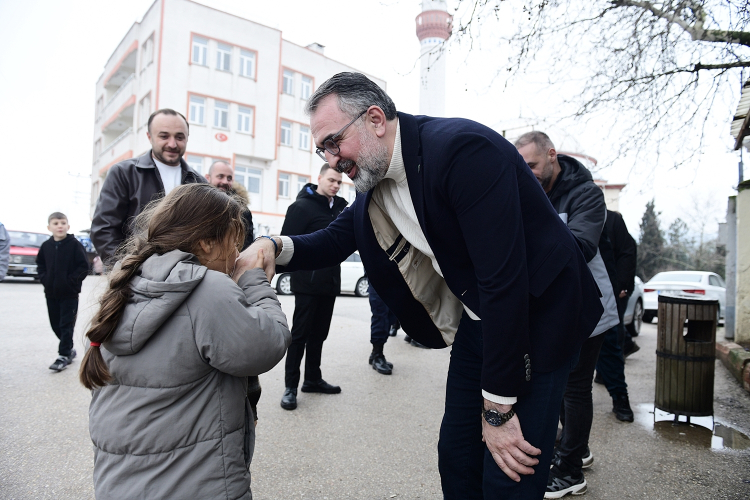 Kestel Belediye Başkanı, kırsal mahallelerde bayram sevincini paylaştı-Bursa Hayat-3