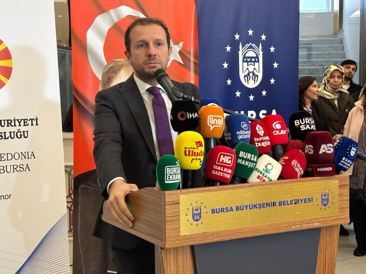 Bursa’da tezhip sanatı sergisi sanatseverleri buluşturdu-Bursa Hayat-10