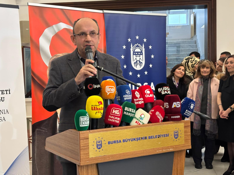 Bursa’da tezhip sanatı sergisi sanatseverleri buluşturdu-Bursa Hayat-8