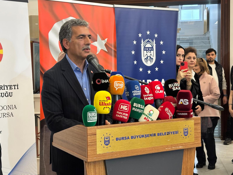 Bursa’da tezhip sanatı sergisi sanatseverleri buluşturdu-Bursa Hayat-9