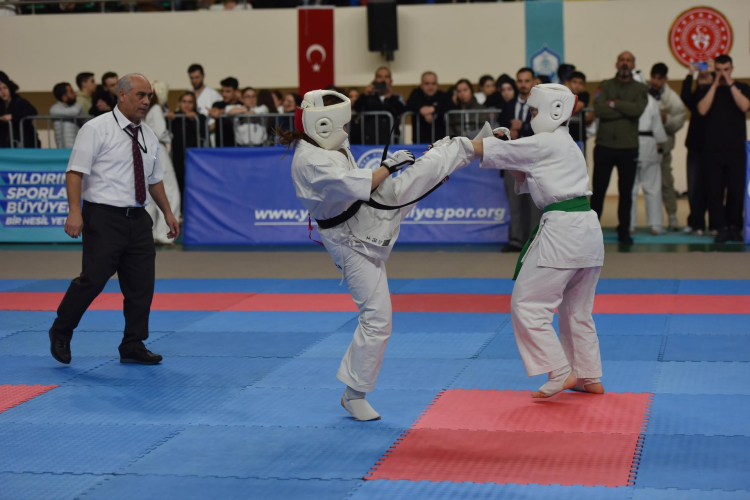 Yıldırım sporla büyüyor: 7 yılda 384 bin kişiye ulaşıldı - Bursa Hayat Gazetesi-4