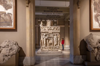 Tarihi eserlerde dijital dönüşüm başladı: 600 bin eser kimliklendirildi