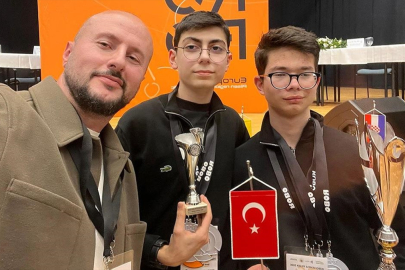 Bursa Erkek Lisesi, Plzen’den büyük başarıyla döndü!