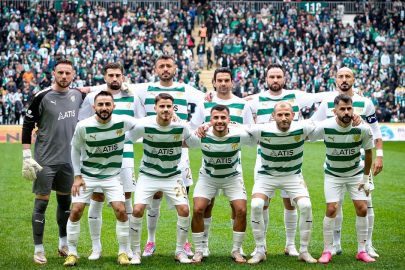 Bursaspor, 3 puan peşinde: Gebzespor karşısında kritik maç başladı!