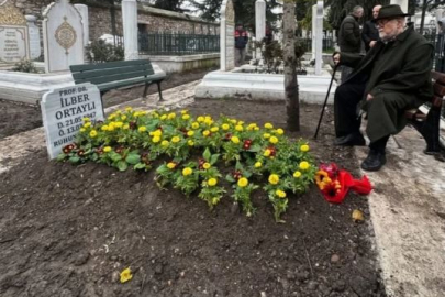 Fatih Altaylı ve Celal Şengör’den İlber Ortaylı’nın mezarına ziyaret