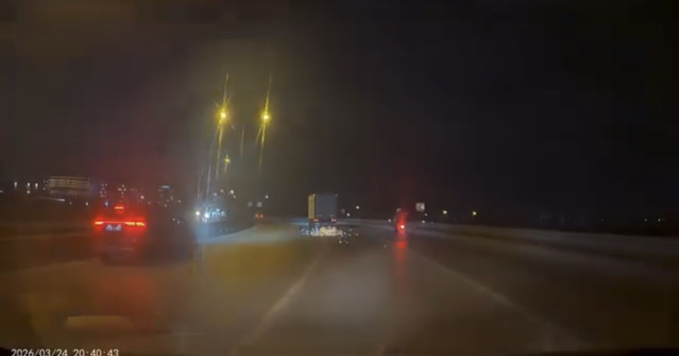 Bursa’da motosiklet kazası! Korku dolu anlar kamerada -Bursa Hayat-3