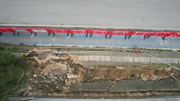 Nilüfer Belediyesi, çöken yol için acil müdahale etti!-Bursa Hayat-4