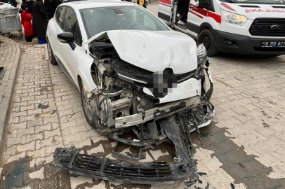 Bursa İnegöl’de trafik kazası: 5 kişi hastaneye kaldırıldı!